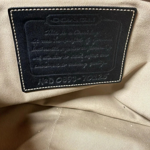 Coach Large Leather Messenger Bag high quality top grain leather brass ** - Picture 11 of 11